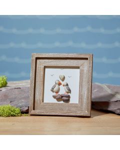 PUFFIN PEBBLE COUPLE FRAMED WOODEN PLAQUE